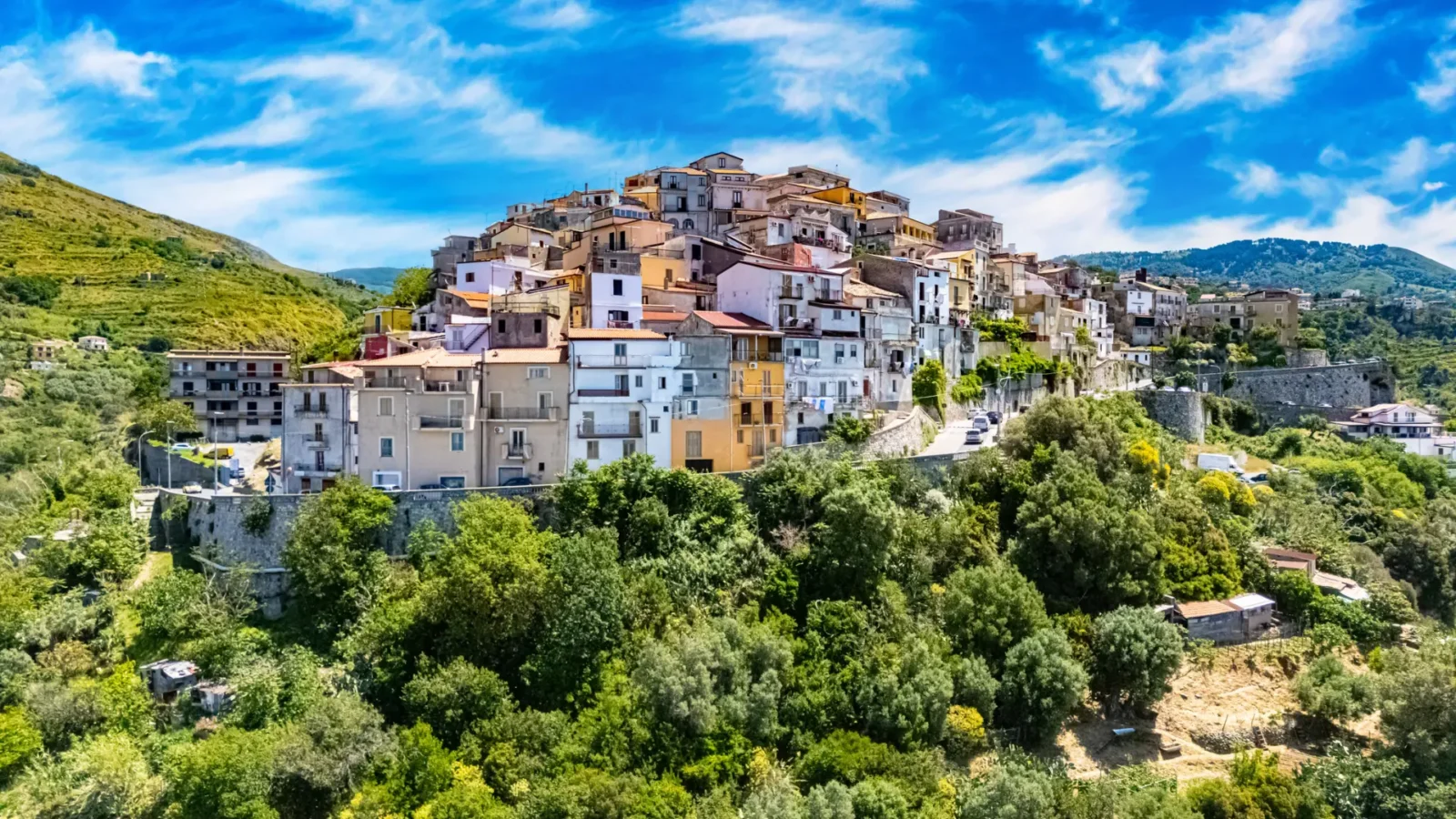 Cetraro: historia, playas y santuario en la costa de Calabria