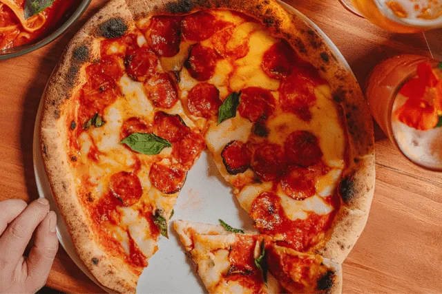 Tres pizzerías de Santiago entran al top 100 mundial de 50 Top Pizza