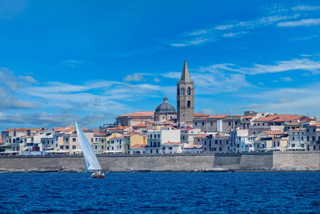 Alghero, la ciudad aragonesa de Cerdeña que parece un decorado