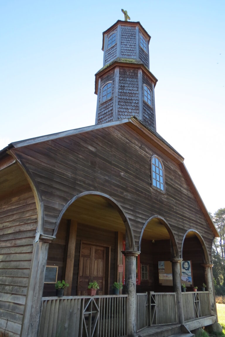 Iglesia San Antonio de Colo