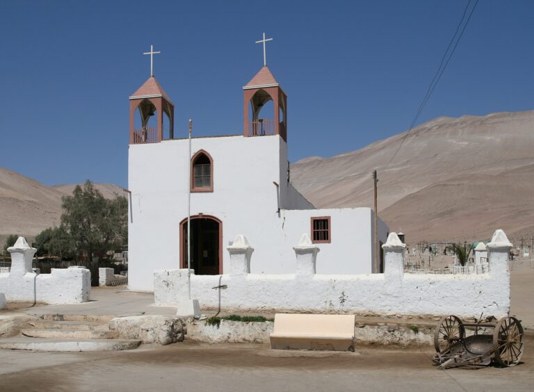 Iglesia de San Jerónimo de Poconchile