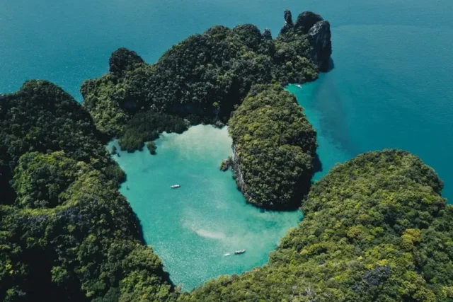 Tailandia busca turistas de alto gasto, pero vuelos caros y competencia frenan la meta