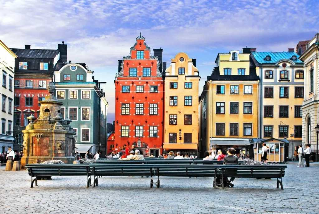 Turismo urbano europeo modera su crecimiento: tres ciudades españolas siguen en el top 20