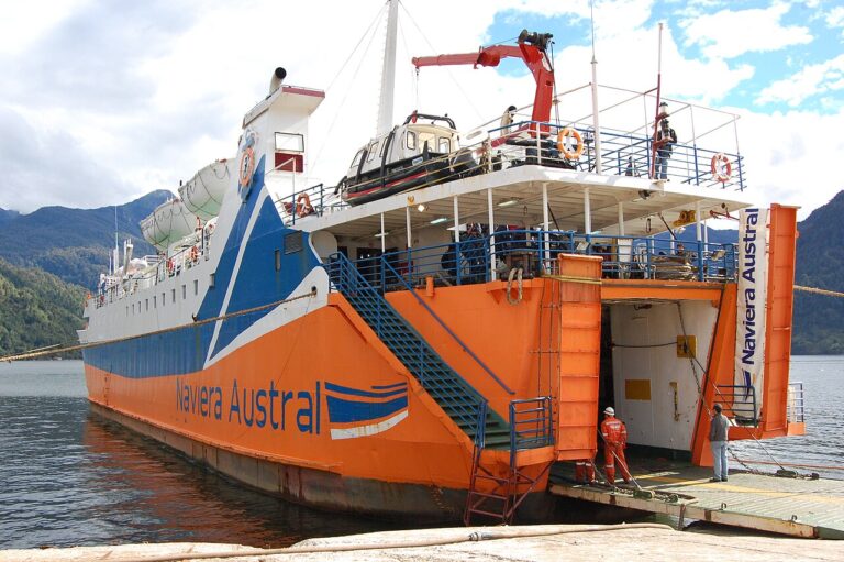 Naviera Austral