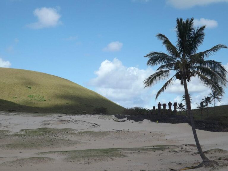 Playa Anakena