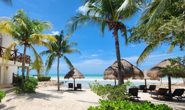 Autorizan hotel en Holbox pese a rechazos ambientales