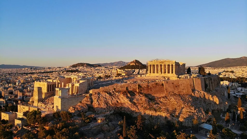 Skyscanner reporta: viajeros buscan rutas históricas y destinos de pantalla