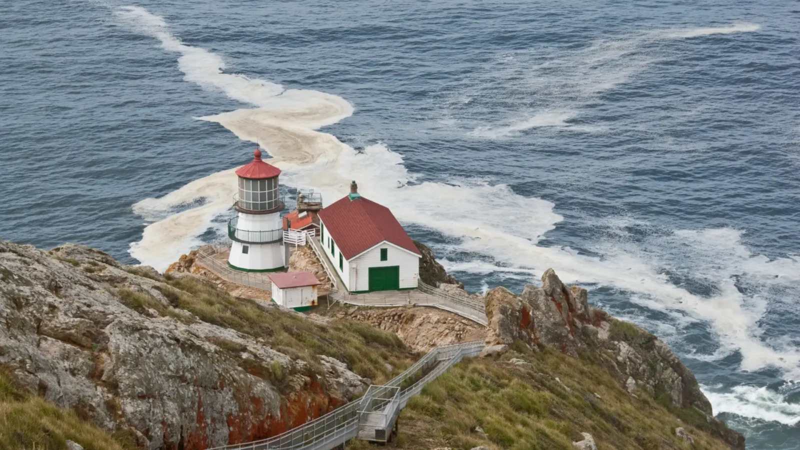 Vivir gratis en un faro de California durante tres meses
