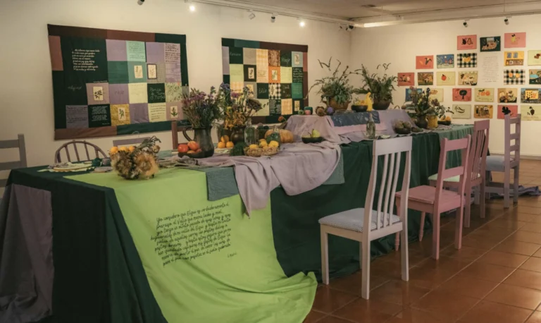 Exposición “Cultivar la memoria de las mujeres del Elqui: Creación textil en torno a la poesía territorial de Gabriela Mistral”