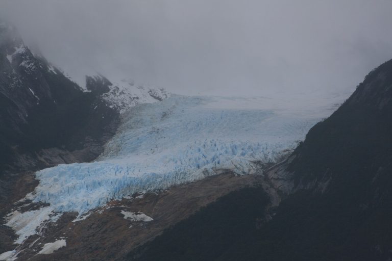 Glaciares Balmaceda y Serrano
