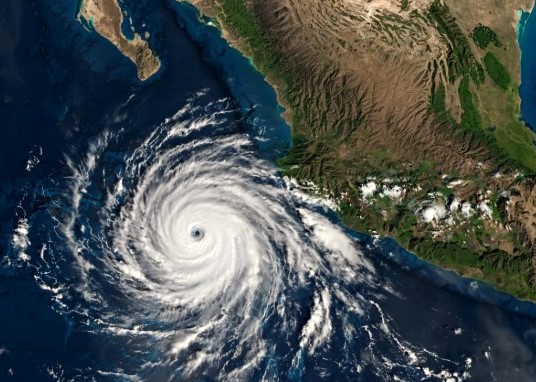 Huracán Rachel categoría 1 amenaza con lluvias y oleaje a la costa del Pacífico mexicano