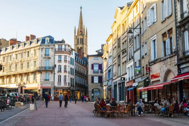 Limoges, la cuna del esmalte y la porcelana que espera a los viajeros
