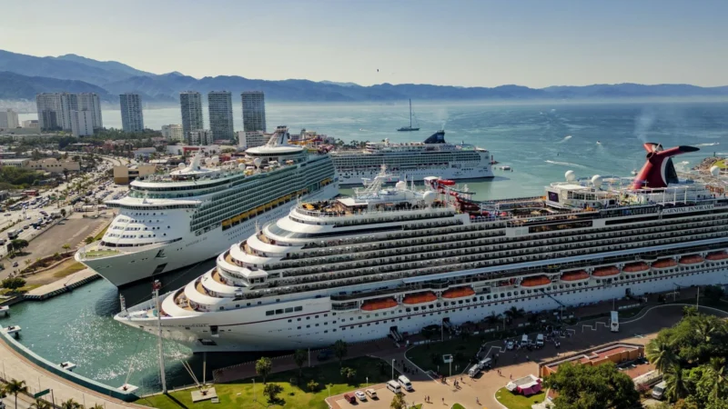 Puerto Vallarta será el primer puerto base de cruceros de México