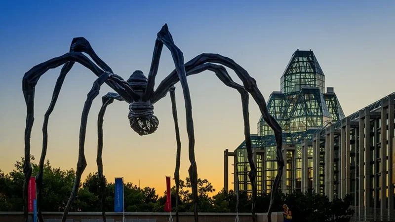 Ottawa, la capital canadiense que se vive en bici, en el río y bajo una araña gigante