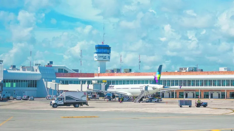 Aeropuerto de Cancún repunta en octubre: de 284 a 370 vuelos diarios