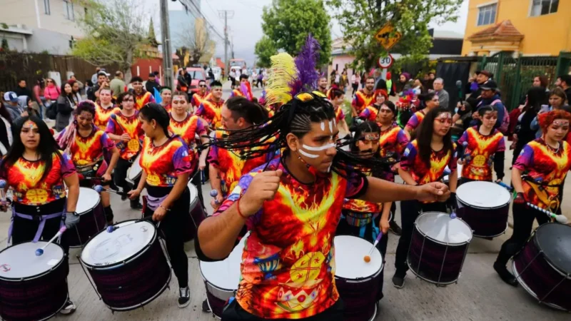 Carnaval Mil Tambores empujó ocupación hotelera al 90% en Valparaíso