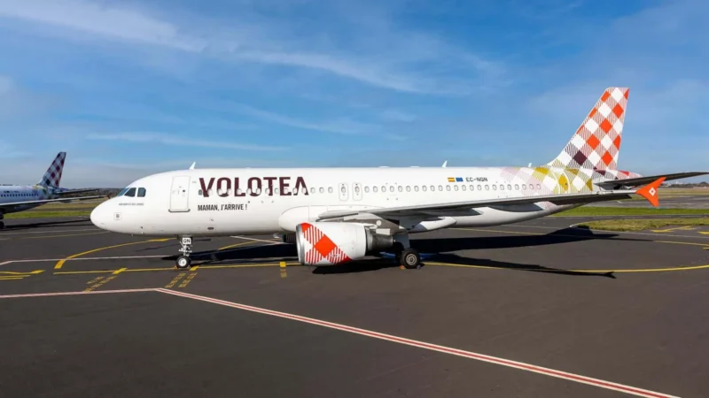 Volotea cancela más de 350 vuelos en Bilbao y recorta rutas en Europa