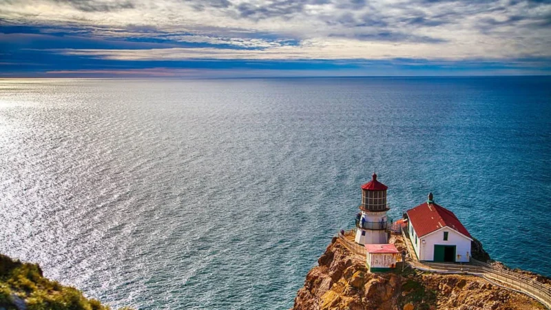 Vivir gratis en un faro de California durante tres meses
