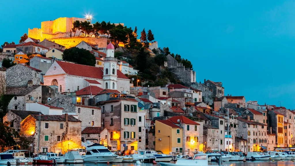 Šibenik: la ciudad croata de piedra que escapó de los bombardeos