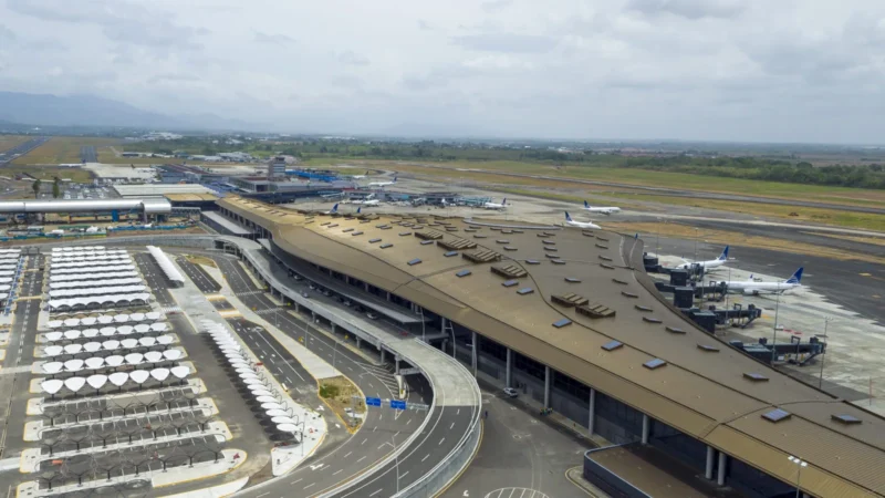Copa canceló 280 vuelos por el terremoto en Panamá: cómo afecta a Chile