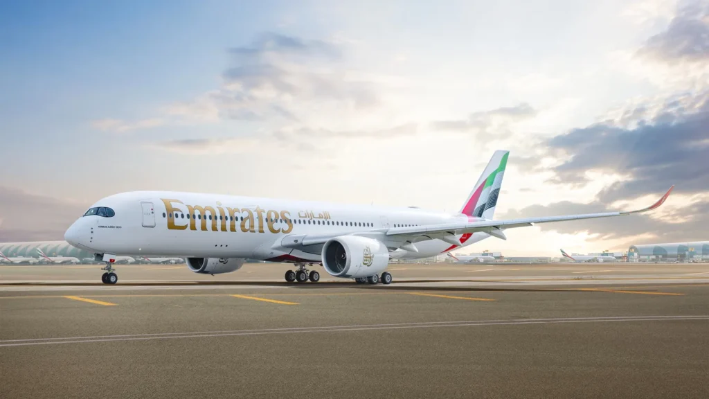 Emirates abre tienda exclusiva en Tokio y suma más vuelos a Japón