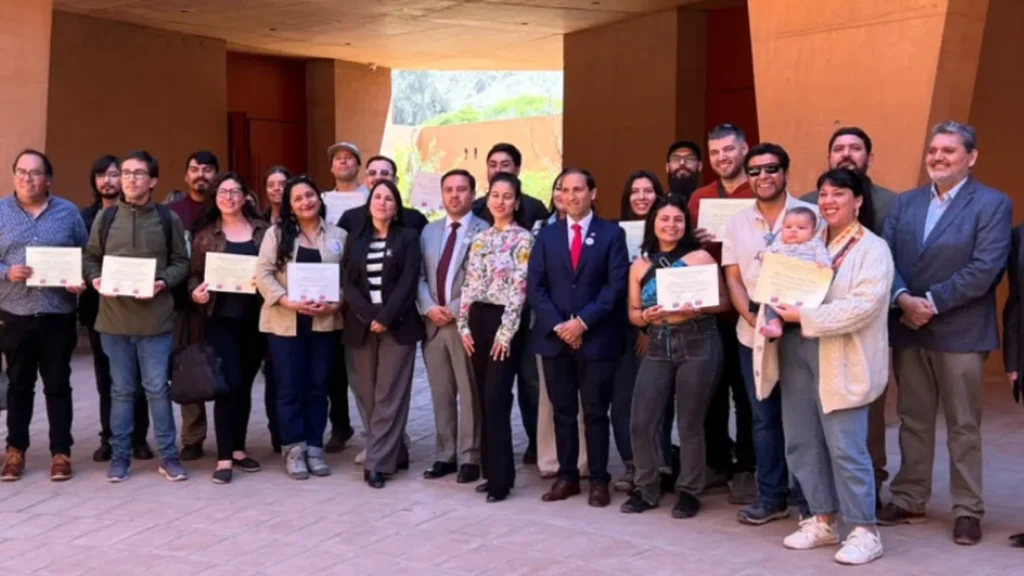 Guías de Atacama se capacitan en patrimonio con curso del MURAT y Sernatur