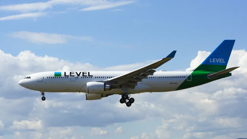 Level suspende temporalmente vuelos Barcelona-Miami y Nueva York en invierno 2027