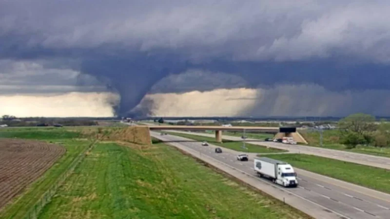 Tornado EF-2 suspende trenes entre Rancagua y San Fernando