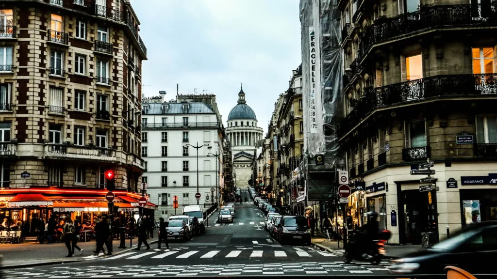 Estudio proyecta un alza sostenida del turismo en Europa para la próxima década