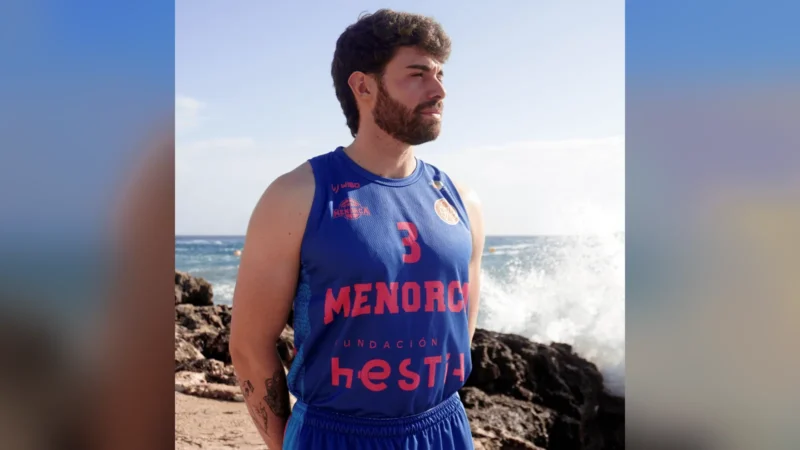 Camisetas «Mata a un guiri» en Menorca: la policía investiga a cuatro radicales
