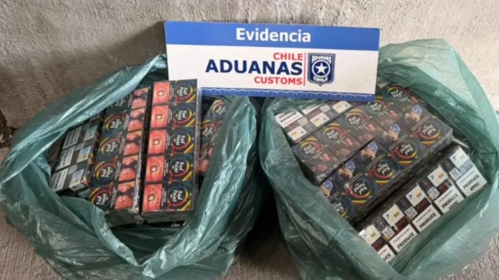 Aduana detecta más de US$12 mil no declarados y 460 cajetillas en Los Libertadores