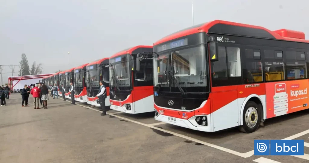 Ovalle estrena 41 buses eléctricos y se convierte en la segunda ciudad de Sudamérica con transporte 100% limpio