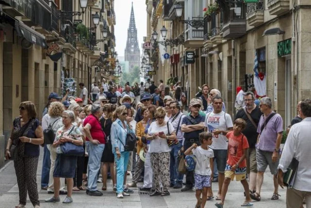 Agosto en España sumó 12,3 millones de turistas y un gasto de más de 17.800 millones